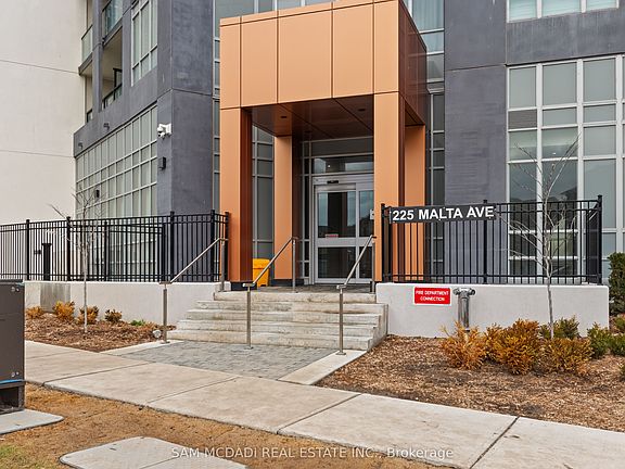 3rd image of 225 Malta Ave #706