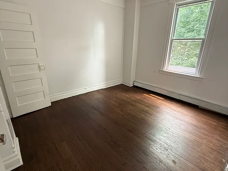 410 Chadwick Ave #2 — Photo 3