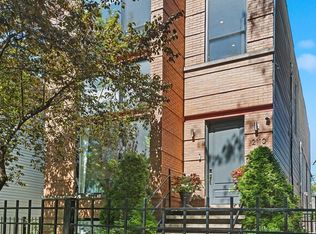 2110 W Superior St, Chicago, IL 60612