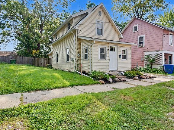 3rd image of 201 S Franklin St