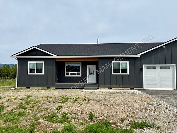 2nd image of 611 W 2nd Ave