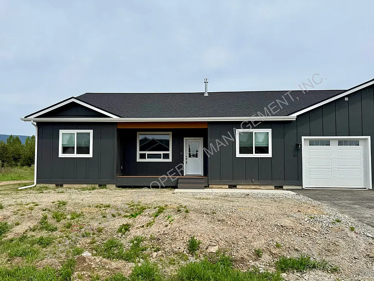 611 W 2nd Ave — Photo 2