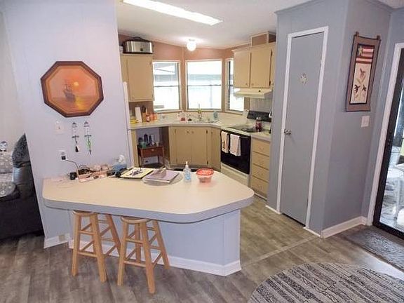 2nd image of 1733 Red Pine Ave