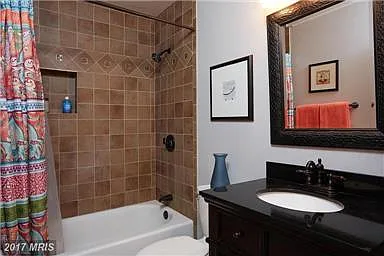 832 Azalea Dr — Photo 10