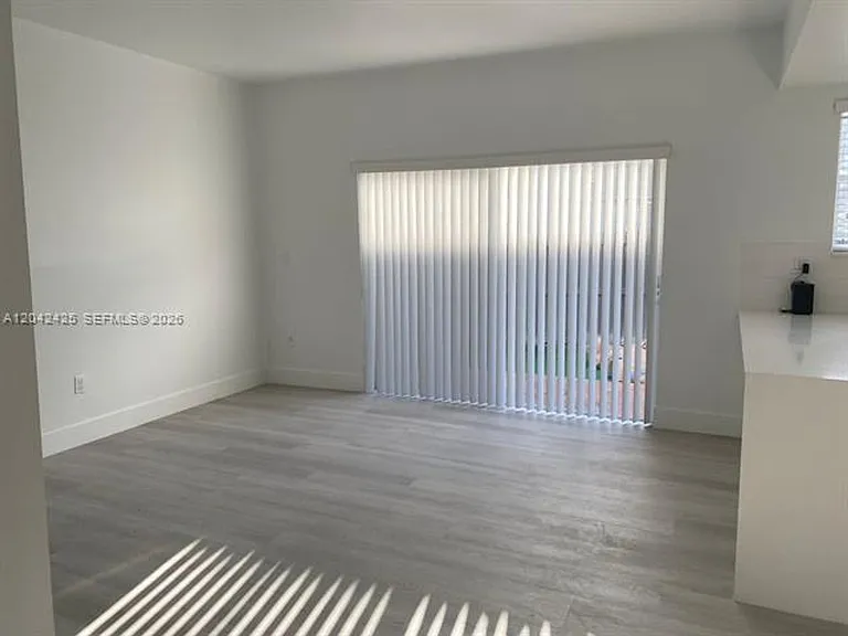 5245 NW 112th Ave #Townhouse 8 — Photo 11