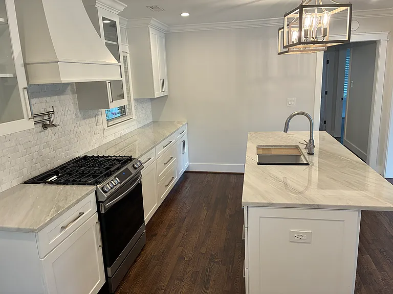 801 Grove St — Photo 15