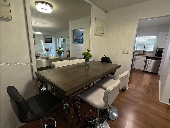 4th image of 1943 Monroe St APT 309A