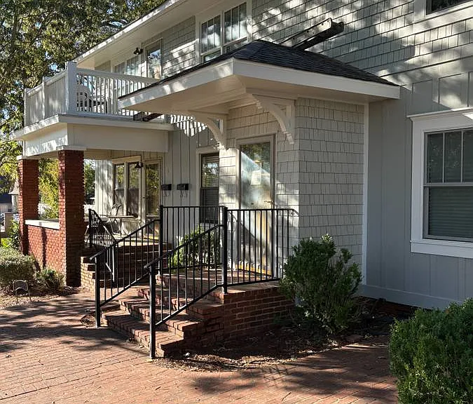 301 N Cedar St — Photo 3