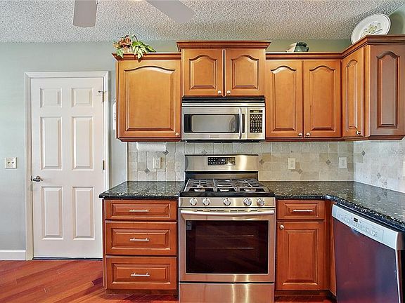 5th image of 1309 Iberia Ct