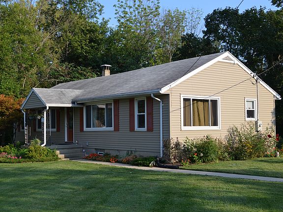 2nd image of 3351 Homeacres Ave
