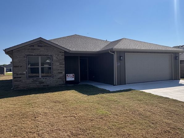 1110 Center Court Cir