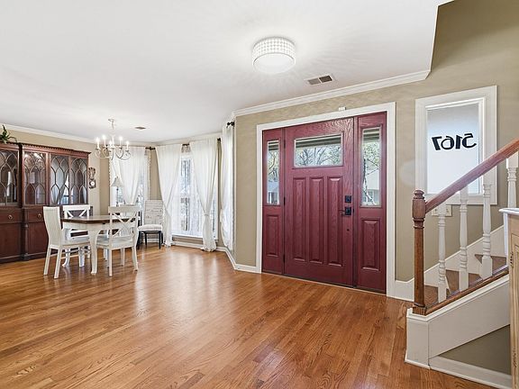 2nd image of 5167 Tarrytown Dr