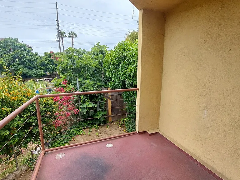 1053 Euclid Ave — Photo 8
