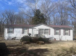 887 Mount Joy Rd, Murphysboro, IL 62966