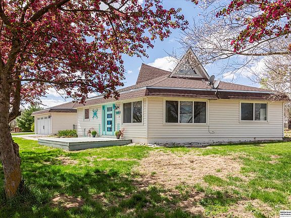4th image of 2217 Beaver Lake Blvd
