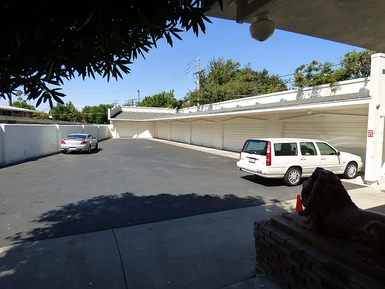 6016 S Land Park Dr — Photo 18