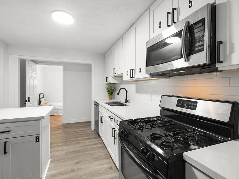 Shared kitchen w/ all new stainless steel appliances