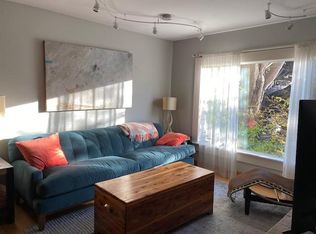 218 Divisadero St #A, San Francisco, CA 94117