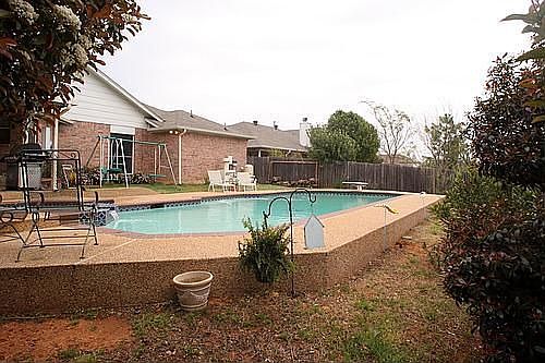 3rd image of 4208 Bent Oaks Dr