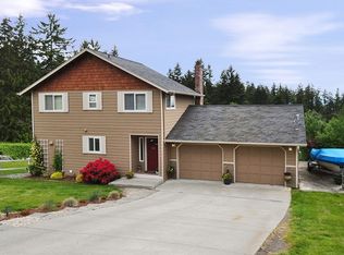 1225 S East Camano Dr, Camano Island, WA 98282