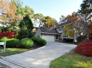28 Chatham Dr, Voorhees, NJ 08043