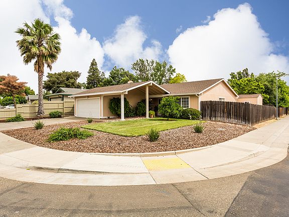2nd image of 8000 Ramblewood Way
