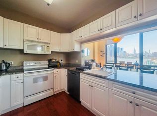 2 Constitution Ct APT 302, Hoboken, NJ 07030