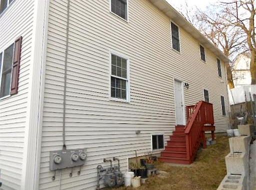 3rd image of 351 Manton Ave #2