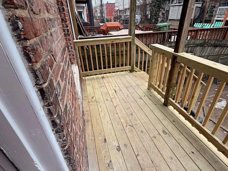 E 28th St — Photo 10
