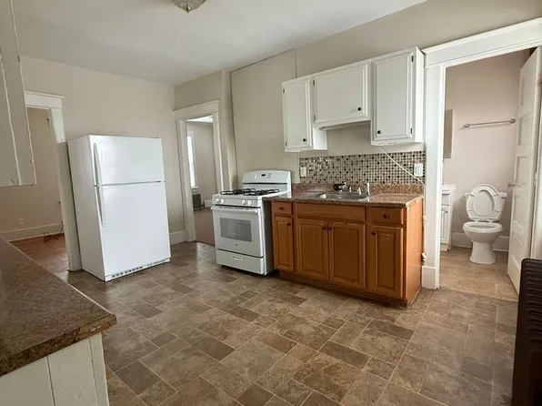 353 Division St, Amsterdam, NY 12010