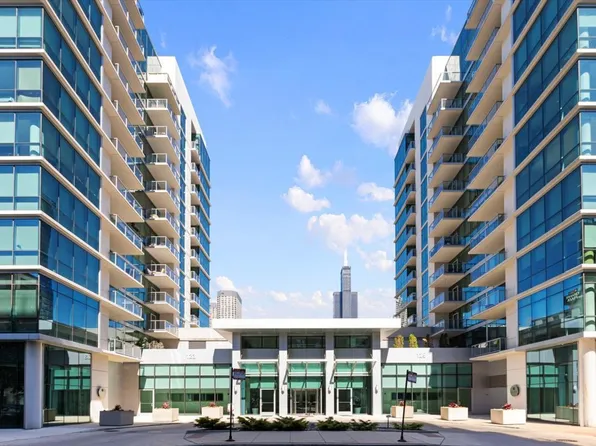 123 S Green St APT 509B, Chicago, IL 60607