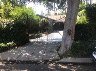 5719 Allott Ave, Van Nuys, CA 91401
