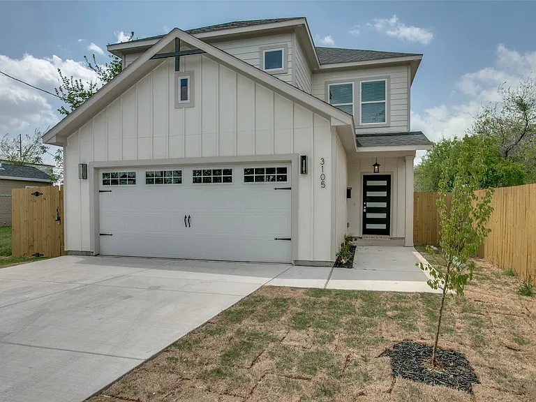 3105 Chihuahua Ave — Photo 1
