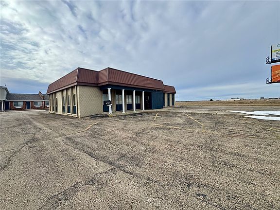 2nd image of 4211 & 4213 Lake Land Blvd