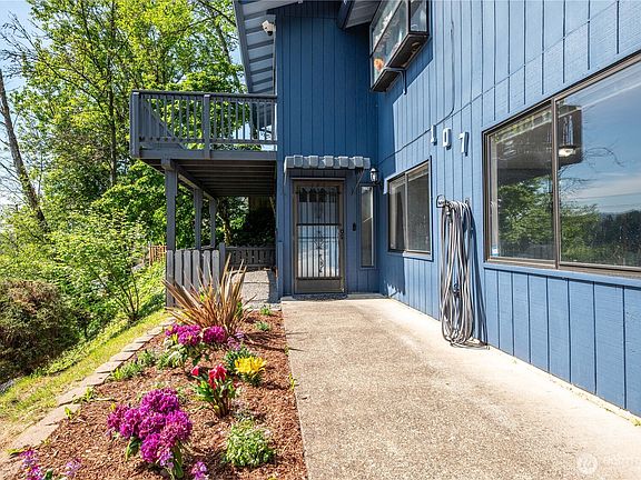 5th image of 107 Alderwood Lane