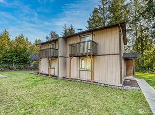 9177 Shadowcrest Ln NE, Bremerton, WA 98311