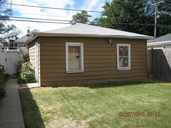2nd image of 1916 S 49th Ave