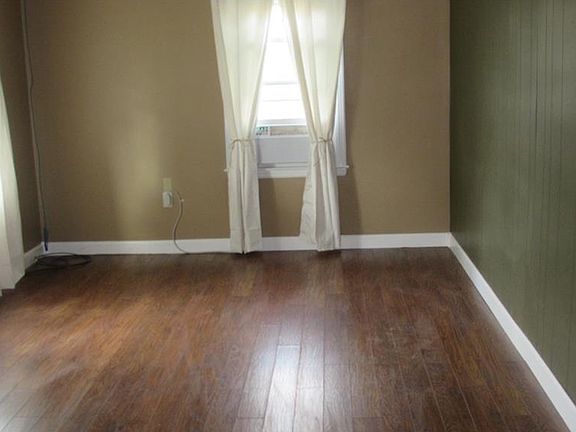 5th image of 1409 E Robinson St