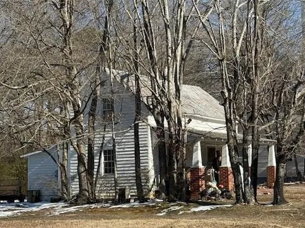 906 Plank Rd, South Hill, VA 23970