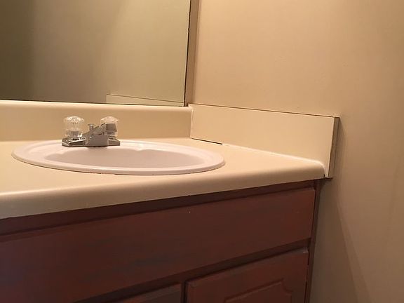 5th image of 106 Logan Dr #C