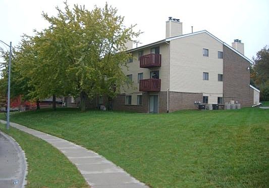 5th image of 10808 Oakbrook Cir