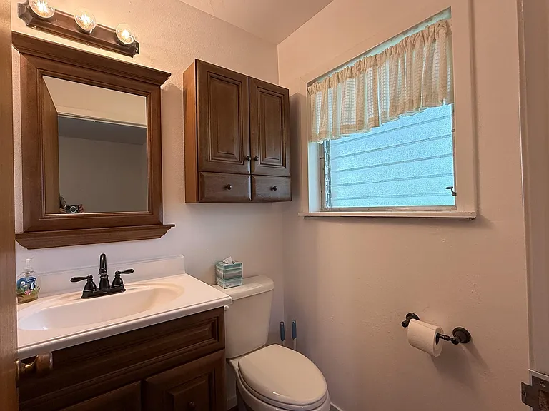 515 Elm St — Photo 17