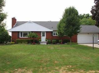 861 Ruff Dr, Monroe, MI 48162