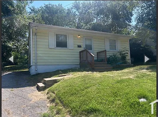 702 Beardsley Ct