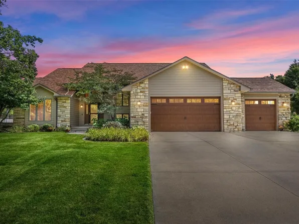 4860 Morelle Rd NE, Cedar Rapids, IA 52411