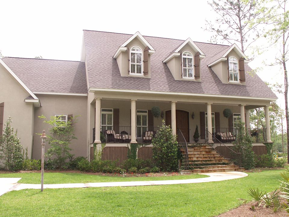 1st image of 136 Foxcreek Blvd