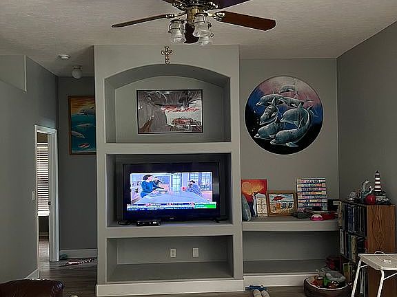 3rd image of 8000 91st Ave
