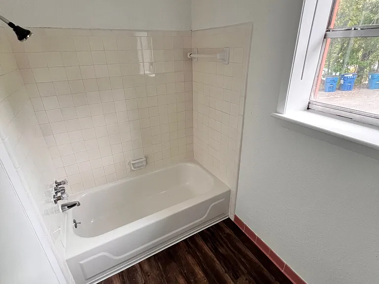 22 Ontario St #1 — Photo 8