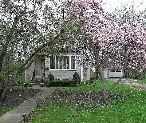 1st image of 1362 E Lincoln Ave