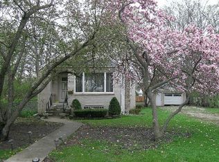 1362 E Lincoln Ave, Des Plaines, IL 60018